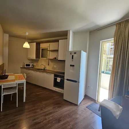 Apartment & Park View